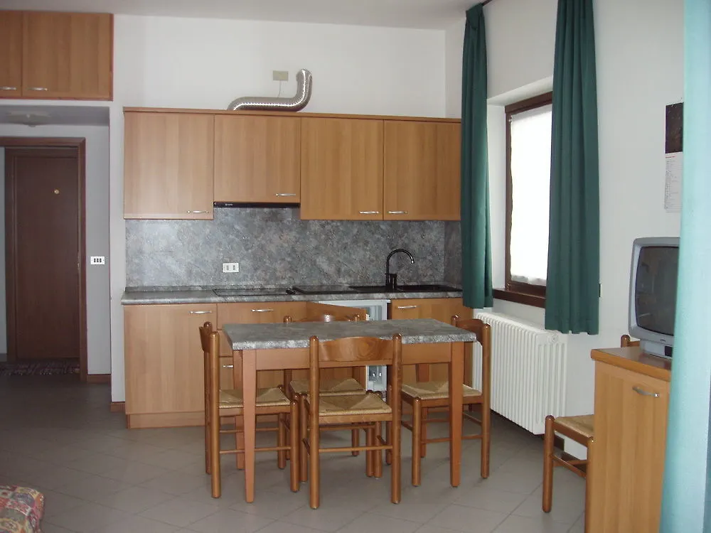 Casa Martinelli Holiday Home Isolaccia Apartman